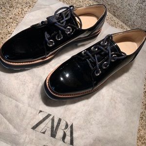 ZARA🤩🎇BLACK PATENT LEATHER OXFORD SHOES~Sz: 38🎇